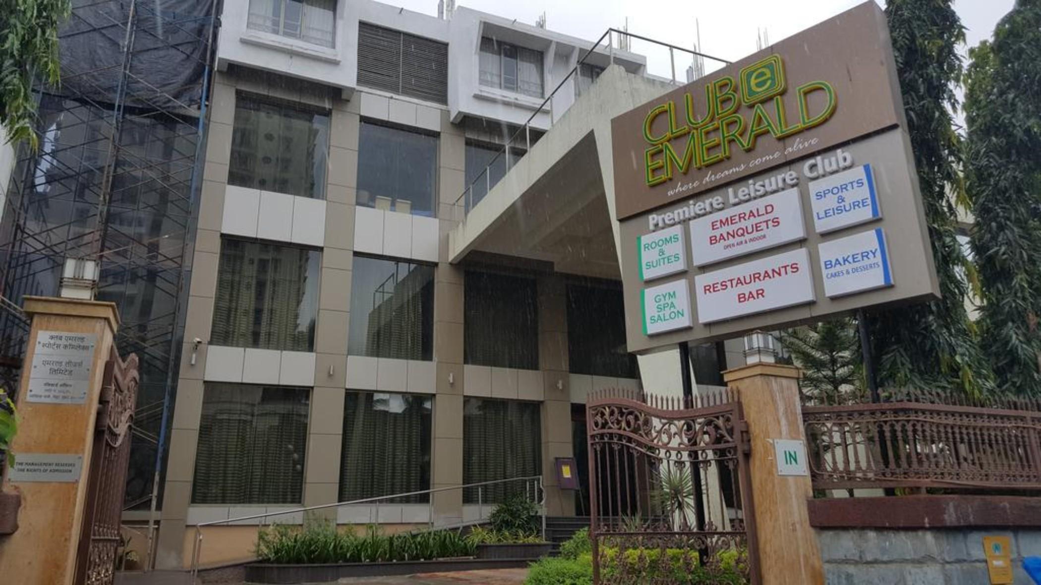 Club Emerald Mumbai Exterior photo