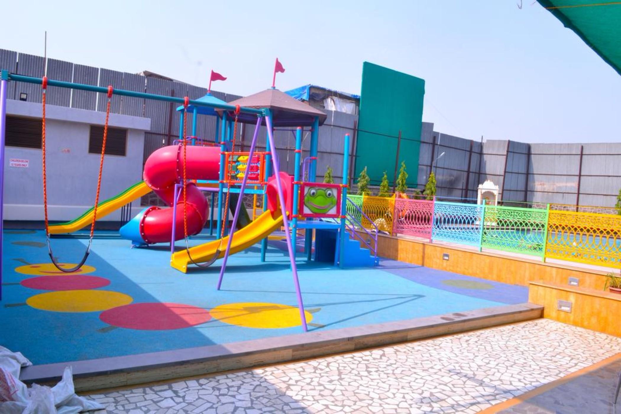 Club Emerald Mumbai Exterior photo